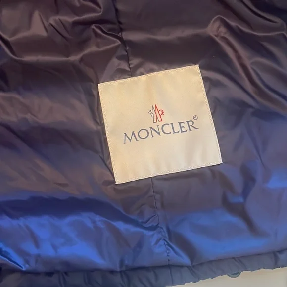 VINTAGE Womens Navy Moncler “Lissy Giubbotto” puffer jacket, size small (New) - Picture 3 of 7